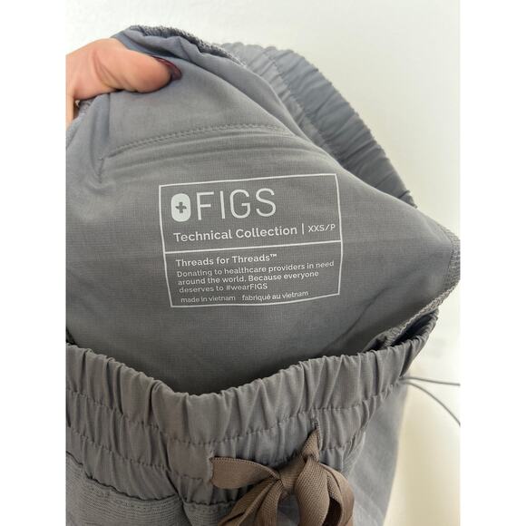 Figs Charlotte 21 Pocket Slim Scrub Pants in Dark Space Gray Size XXS Petite NWT - Picture 6 of 7